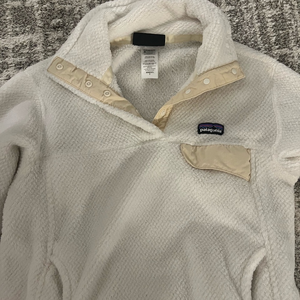 Patagonia size small pullover fleece